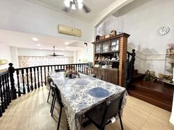 Flora Road (D17), Terrace #551933251